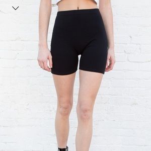 Brandy Melville Griffin biker shorts